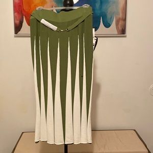 Pencil skirt. Size M